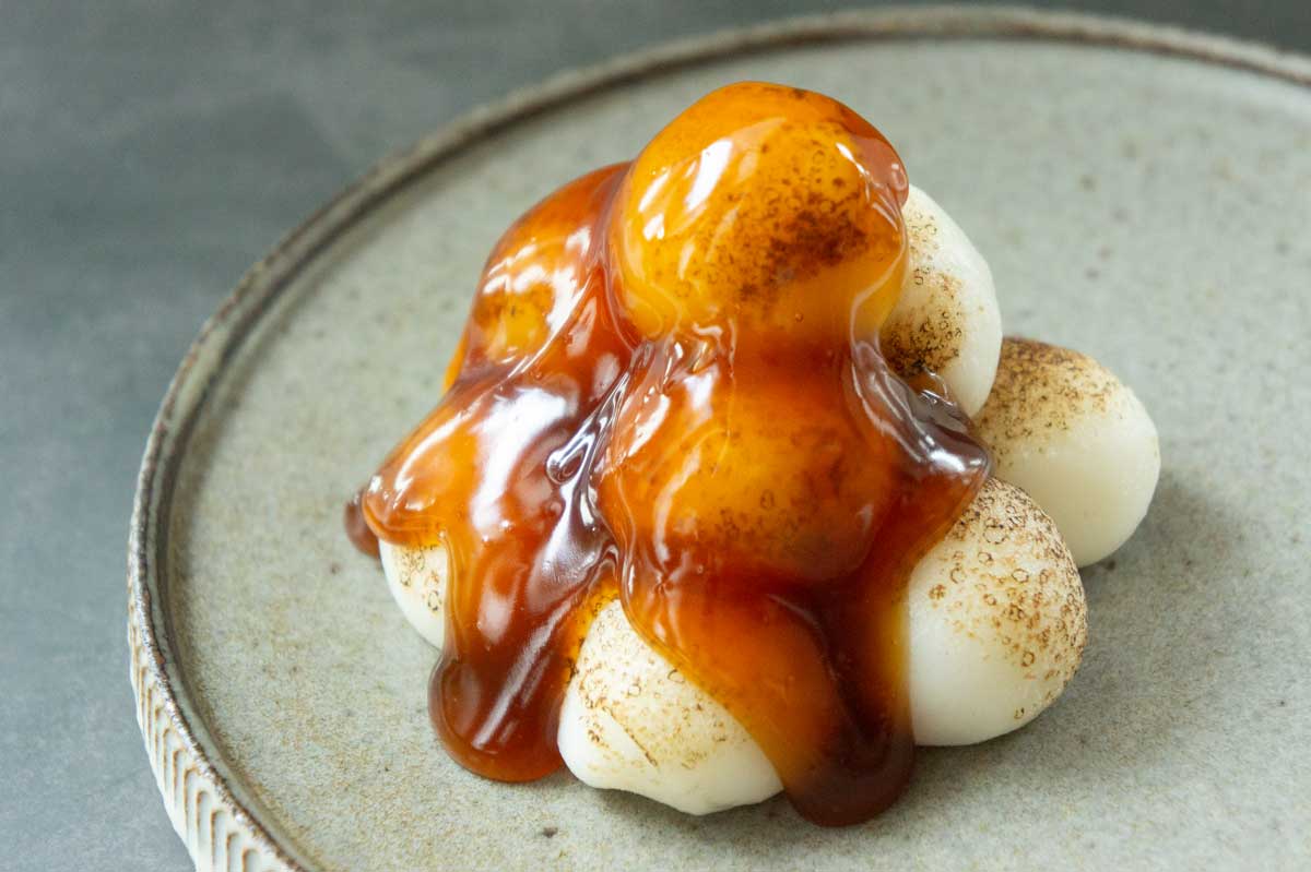 定番商品 みたらし団子